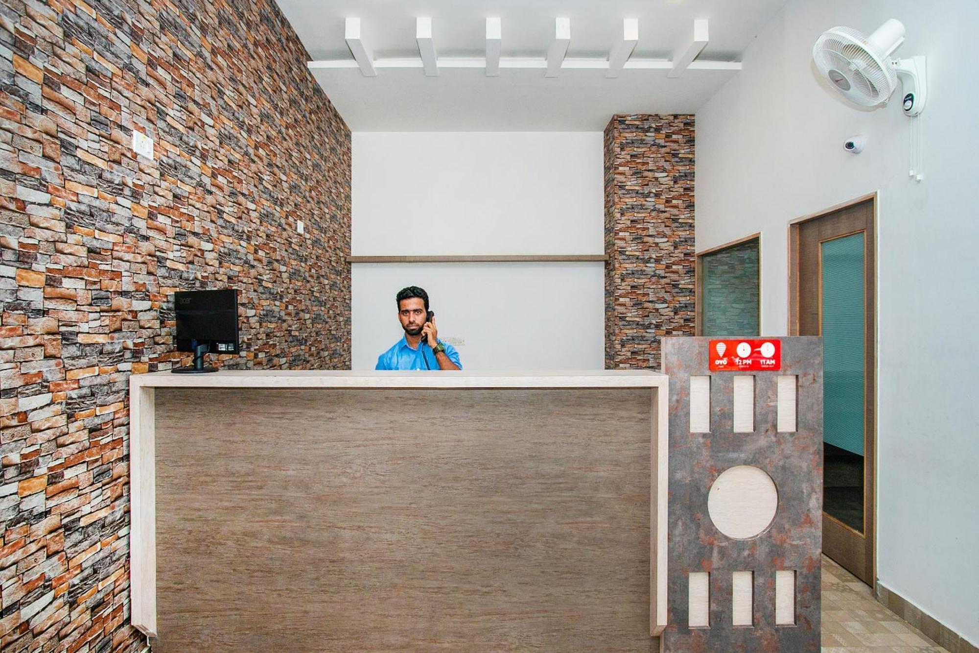 Oyo Splenor Inn Kammasandra Kültér fotó